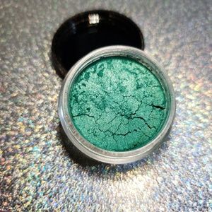 Envy mineral eyeshadow (10g)